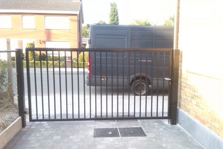 Hekken in metaal of aluminium brugge west-vlaanderen