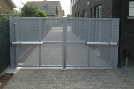 Hekken in metaal of aluminium brugge west-vlaanderen